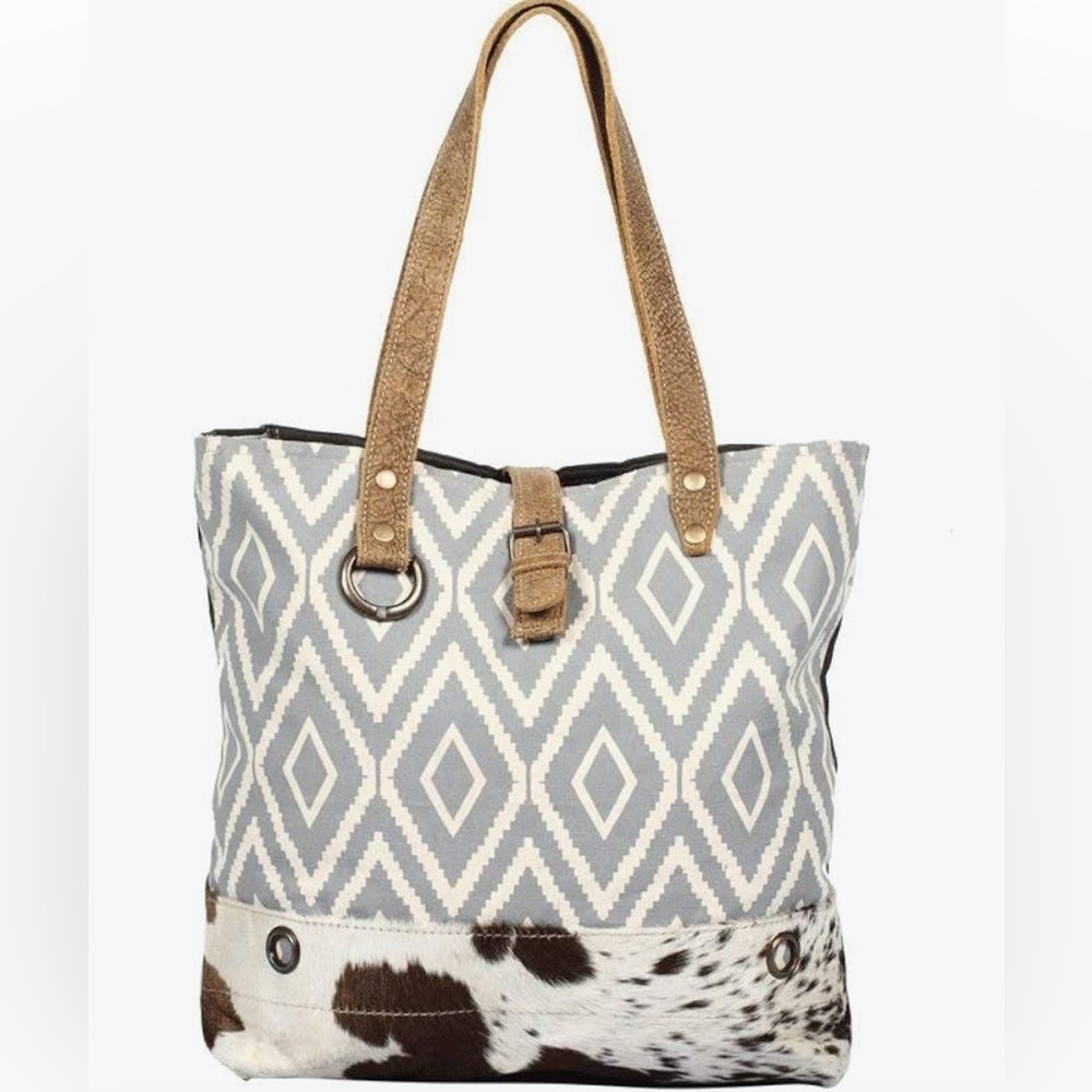 πΎ Myra Bagβ Vacation Tote